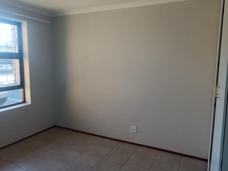 To Let 1 Bedroom Property for Rent in Windsor Park Western Cape